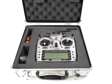 фото Аппаратура управления FrSky Taranis X9DP с приёмником X8R в алюминиевом кейсе
