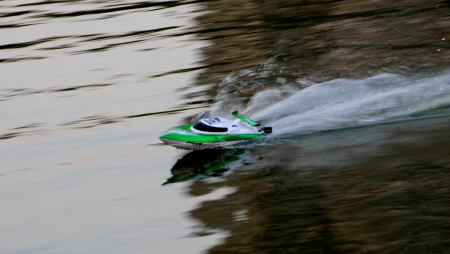 фото Катер на радиоуправлении Fei Lun FT009 High Speed Boat (зеленый)